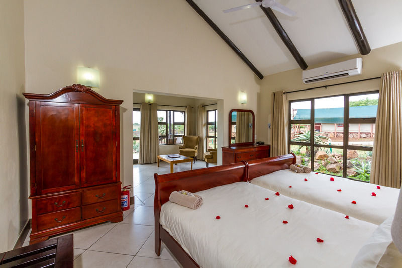 Zulu Nyala Game Lodge Hluhluwe Kültér fotó